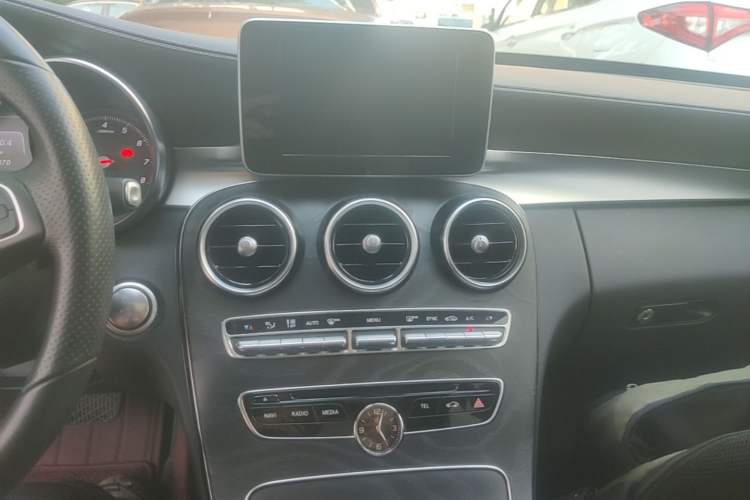 Used Mercedes-Benz C-Class 2018 C 200 L Sport Edition Audio And AC Panel
