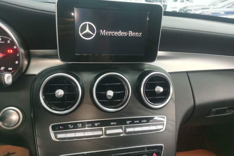 Used Mercedes-Benz C-Class 2018 C 200 L Sport Edition Audio And AC Panel