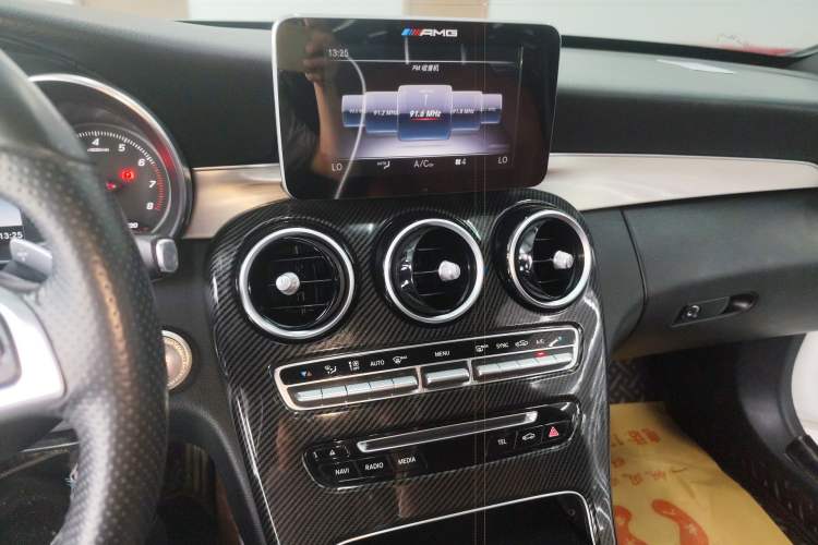 Used Mercedes-Benz C-Class 2018 C 200 Sport Edition Audio And AC Panel