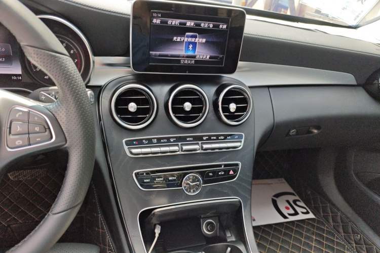 Used Mercedes-Benz C-Class 2018 C 200 L Sport Edition Achievement Special Edition Audio And AC Panel