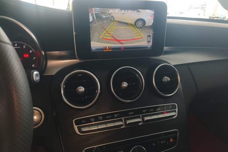 Used Mercedes-Benz C-Class 2018 C 180 L Fashion Edition Sport Version Audio And AC Panel