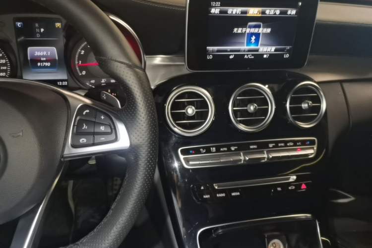 Used Mercedes-Benz C-Class 2018 C 200 Coupe Audio And AC Panel