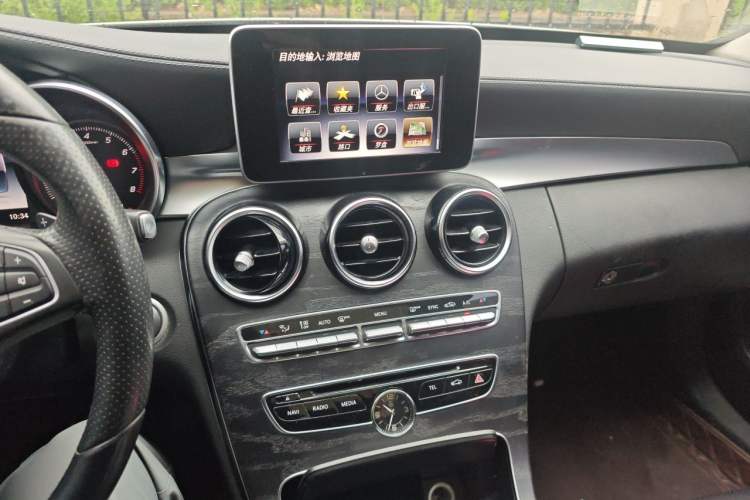 Used Mercedes-Benz C-Class 2018 C 200 L Sport Edition Audio And AC Panel