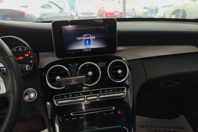 Used Mercedes-Benz C-Class 2018 C 200 Sport Edition Audio And AC Panel