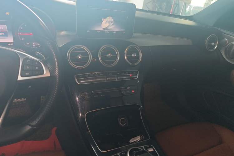 Used Mercedes-Benz C-Class 2018 C 200 Coupe Audio And AC Panel