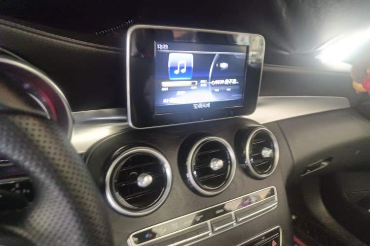 Used Mercedes-Benz C-Class 2018 C 200 L Sport Edition Audio And AC Panel
