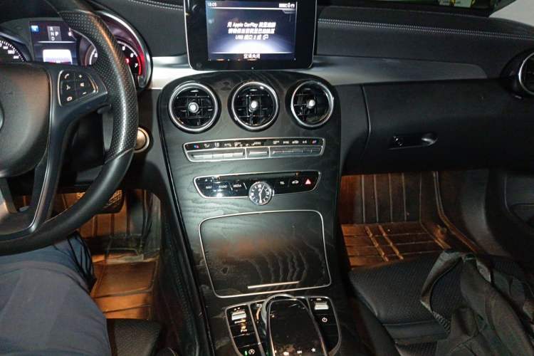 Used Mercedes-Benz C-Class 2018 C 200 L Sport Edition Audio And AC Panel