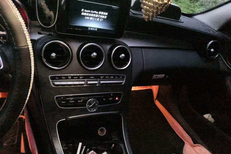 Used Mercedes-Benz C-Class 2018 C 200 L Sport Edition Audio And AC Panel