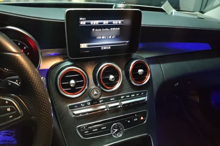 Used Mercedes-Benz C-Class 2018 C 180 L Fashion Edition Sport Version Audio And AC Panel