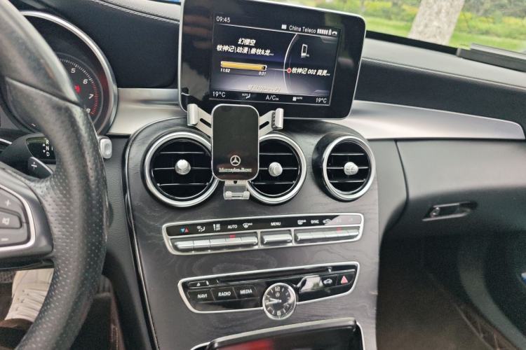 Used Mercedes-Benz C-Class 2018 C 200 L Sport Edition Audio And AC Panel