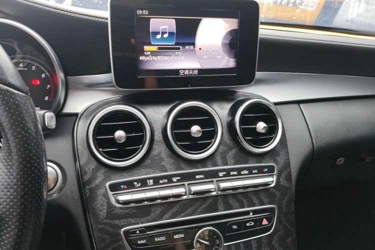 Used Mercedes-Benz C-Class 2018 C 200 L Sport Edition Audio And AC Panel