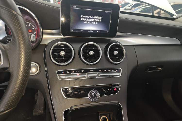 Used Mercedes-Benz C-Class 2018 C 180 L Fashion Edition Sport Version Audio And AC Panel