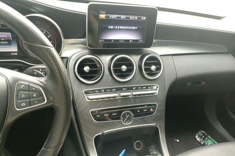 Used Mercedes-Benz C-Class 2018 C 180 L Fashion Edition Sport Version Audio And AC Panel
