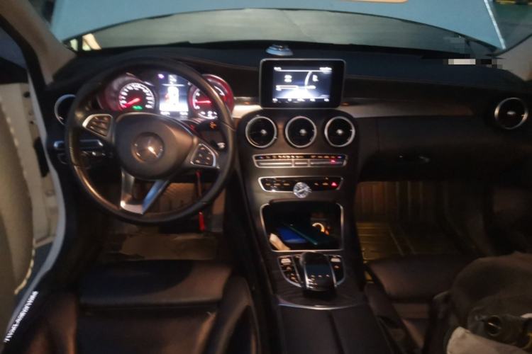Used Mercedes-Benz C-Class 2018 C 200 L Sport Edition Center Console