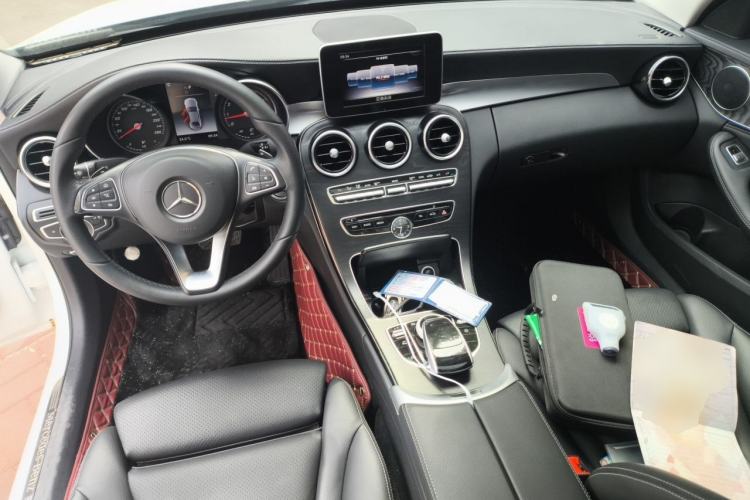 Used Mercedes-Benz C-Class 2018 C 200 L Sport Edition Center Console