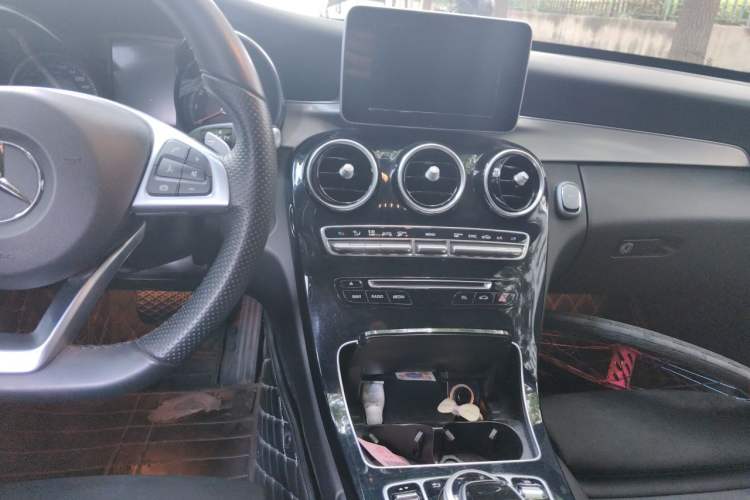Used Mercedes-Benz C-Class 2018 C 200 Achievement Special Edition Center Console
