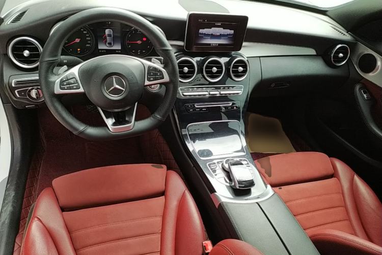 Used Mercedes-Benz C-Class 2018 C 200 Sport Edition Center Console
