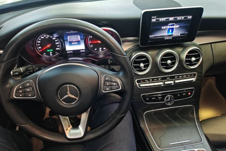 Used Mercedes-Benz C-Class 2018 C 180 station wagon Center Console