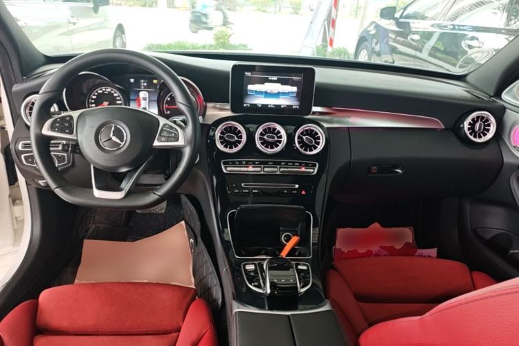 Used Mercedes-Benz C-Class 2018 C 200 Sport Edition Center Console
