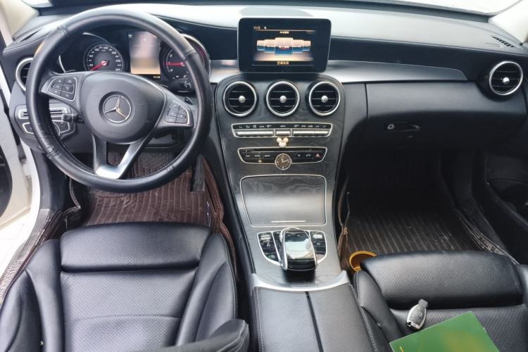 Used Mercedes-Benz C-Class 2018 C 200 L Sport Edition Achievement Special Edition Center Console