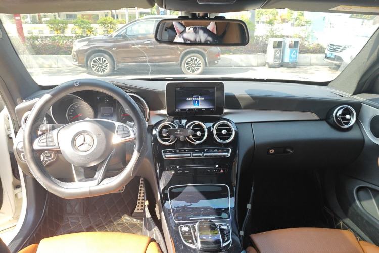 Used Mercedes-Benz C-Class 2018 C 200 Coupe Center Console