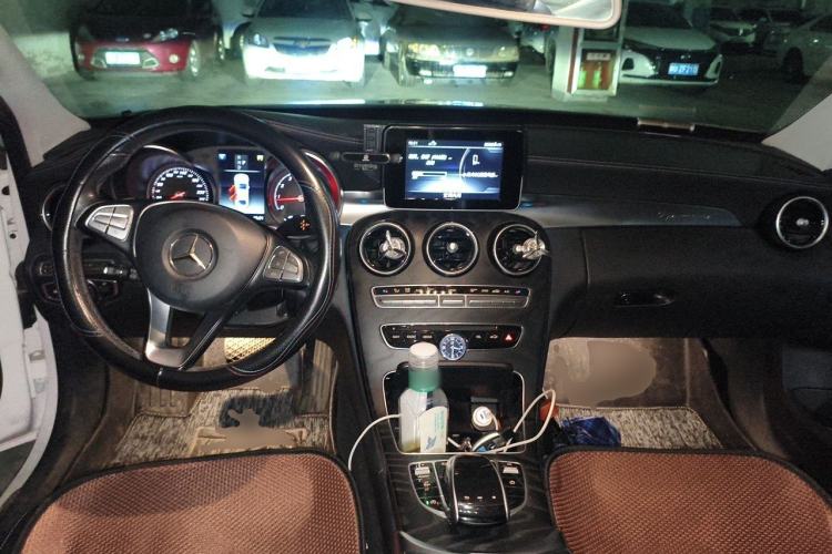 Used Mercedes-Benz C-Class 2018 C 200 L Sport Edition Center Console