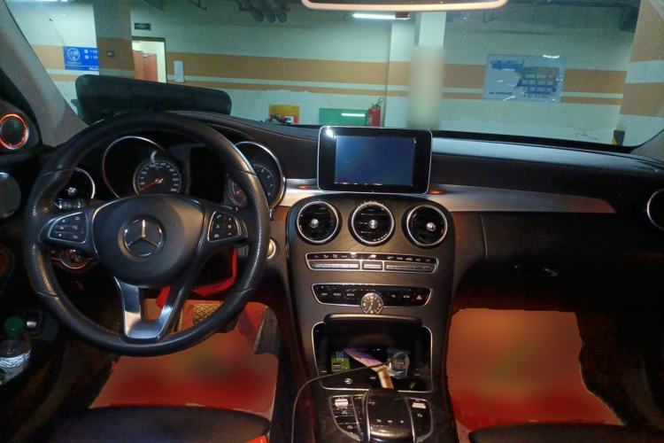 Used Mercedes-Benz C-Class 2018 C 200 L Sport Edition Center Console