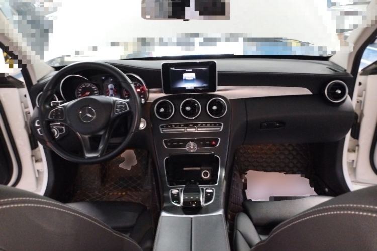 Used Mercedes-Benz C-Class 2018 C 200 L Sport Edition Center Console