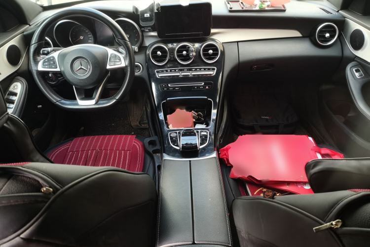 Used Mercedes-Benz C-Class 2018 C 200 Sport Edition Center Console