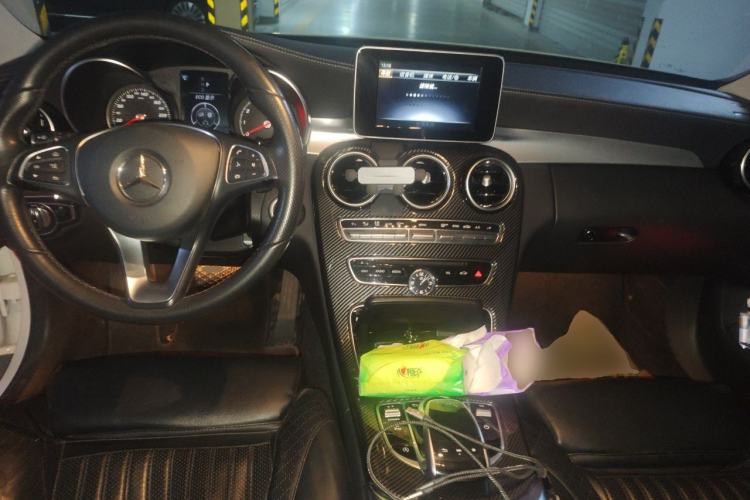 Used Mercedes-Benz C-Class 2018 C 200 L Sport Edition Center Console