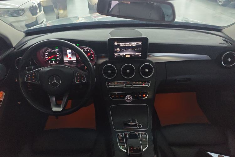 Used Mercedes-Benz C-Class 2018 C 200 L Sport Edition Center Console