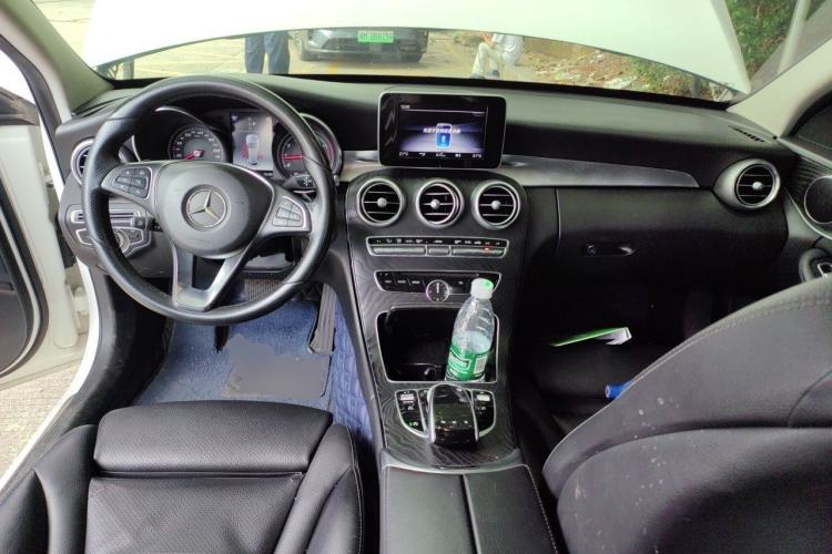 Used Mercedes-Benz C-Class 2018 C 200 Estate Center Console