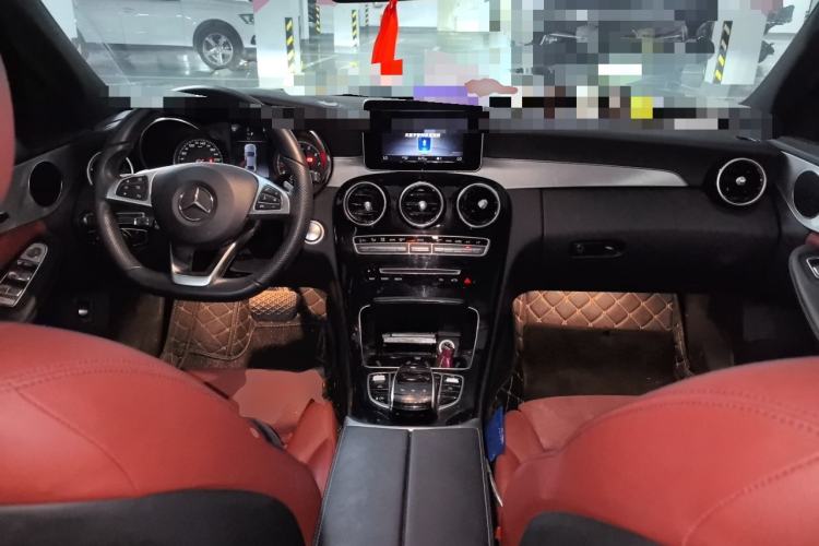 Used Mercedes-Benz C-Class 2018 C 200 Sport Edition Center Console