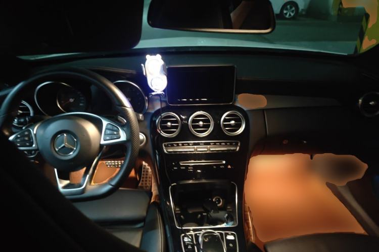 Used Mercedes-Benz C-Class 2018 C 200 4MATIC Coupe Center Console