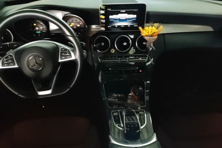 Used Mercedes-Benz C-Class 2018 C 200 Sport Edition Center Console