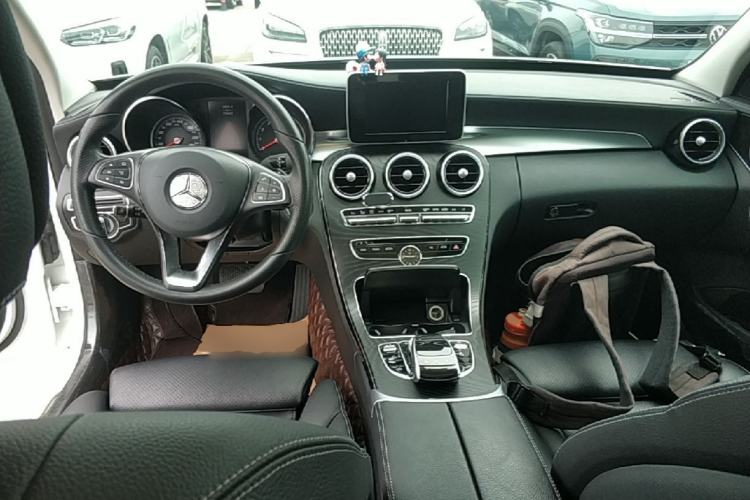Used Mercedes-Benz C-Class 2018 C 200 L Sport Edition Achievement Special Edition Center Console