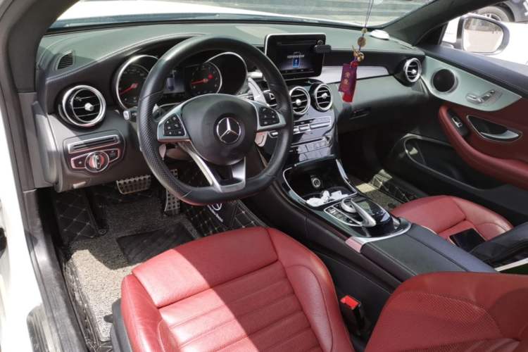 Used Mercedes-Benz C-Class 2018 C 200 Coupe Center Console