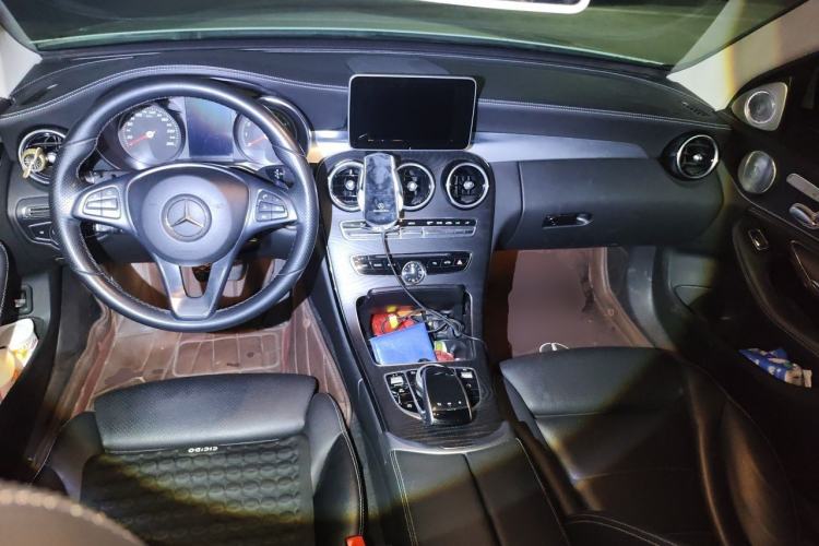 Used Mercedes-Benz C-Class 2018 C 200 L Sport Edition Achievement Special Edition Center Console