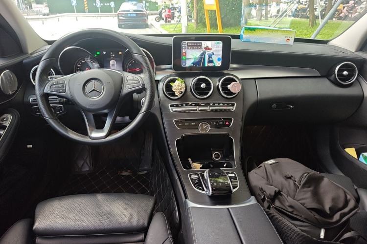 Used Mercedes-Benz C-Class 2018 C 200 L Sport Edition Achievement Special Edition Center Console