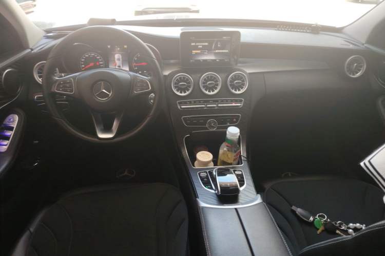 Used Mercedes-Benz C-Class 2018 C 200 L Sport Edition Center Console