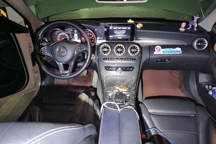 Used Mercedes-Benz C-Class 2018 C 180 station wagon Center Console