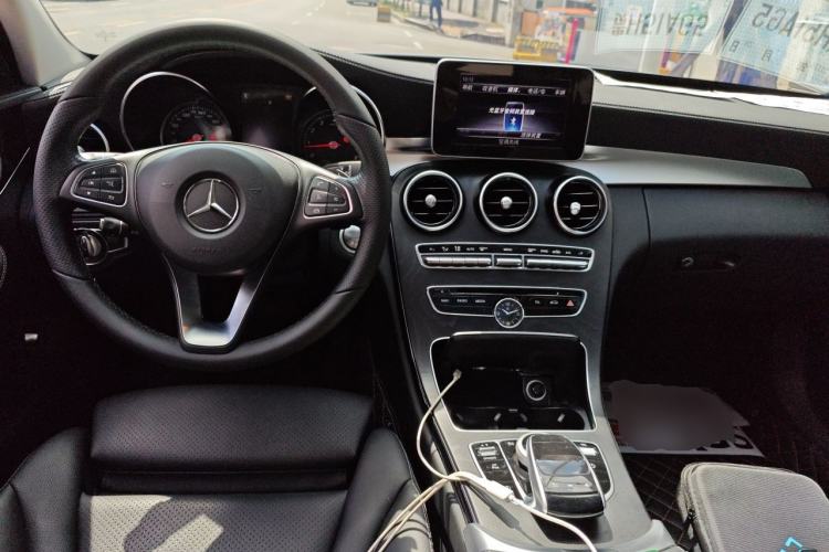 Used Mercedes-Benz C-Class 2018 C 200 L Sport Edition Achievement Special Edition Center Console
