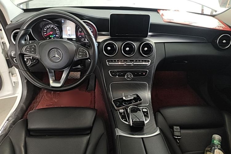 Used Mercedes-Benz C-Class 2018 C 200 L Sport Edition Center Console