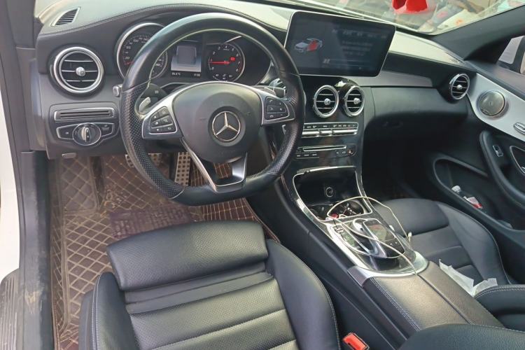 Used Mercedes-Benz C-Class 2018 C 200 Coupe Center Console
