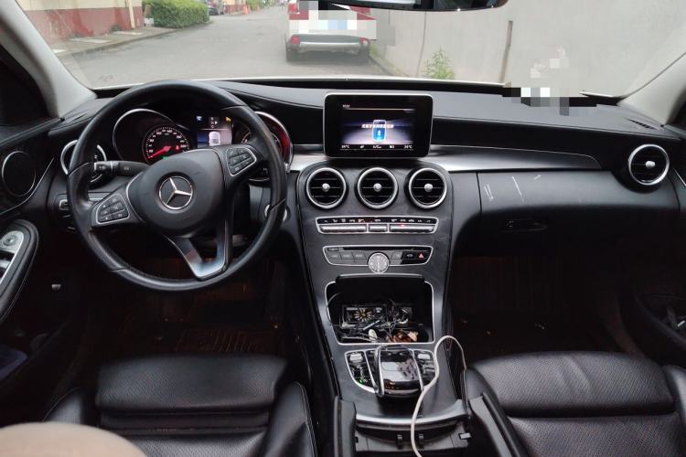 Used Mercedes-Benz C-Class 2018 C 200 L Sport Edition Center Console