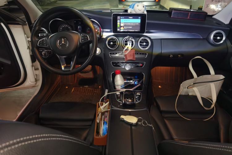 Used Mercedes-Benz C-Class 2018 C 200 Estate Center Console