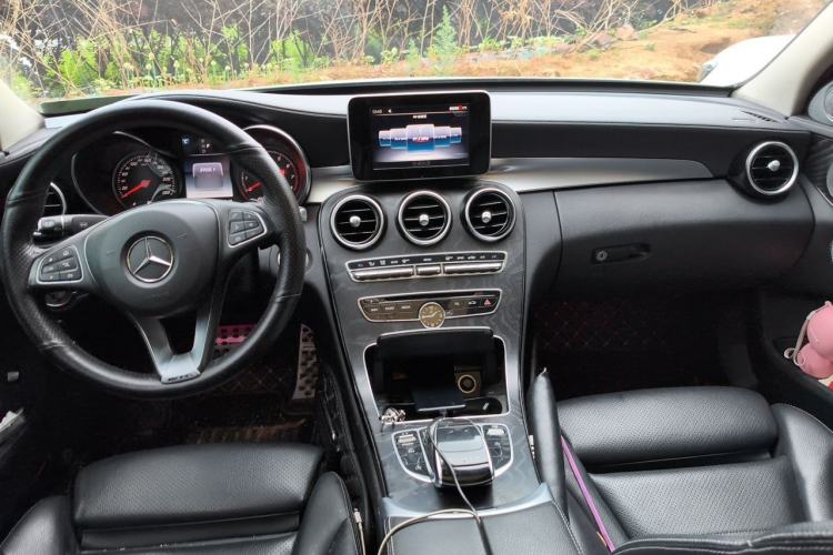 Used Mercedes-Benz C-Class 2018 C 200 L Sport Edition Achievement Special Edition Center Console