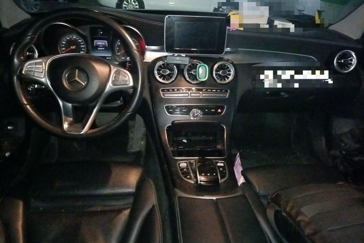 Used Mercedes-Benz C-Class 2018 C 200 L Sport Edition Achievement Special Edition Center Console