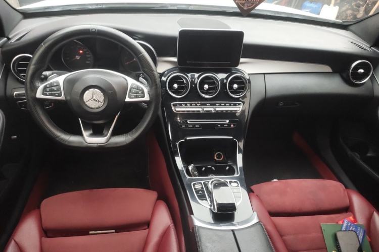 Used Mercedes-Benz C-Class 2018 C 200 Sport Edition Center Console