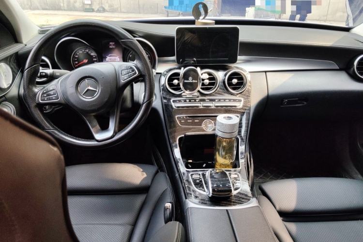 Used Mercedes-Benz C-Class 2018 C 200 L Sport Edition Achievement Special Edition Center Console